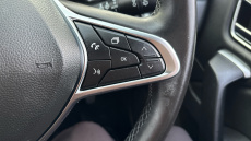 Renault Captur 1.3 TCE 130 BOSE Launch Edition 5dr Petrol Hatchback